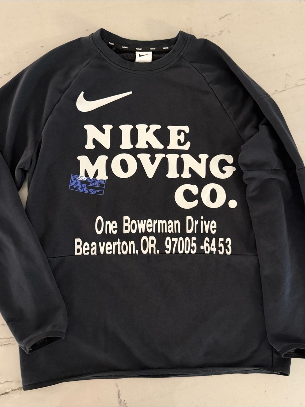 Nike Moving Co Sweatshirt Mens Medium Black Dri-FIT Graphic Pullover DX0902-010
